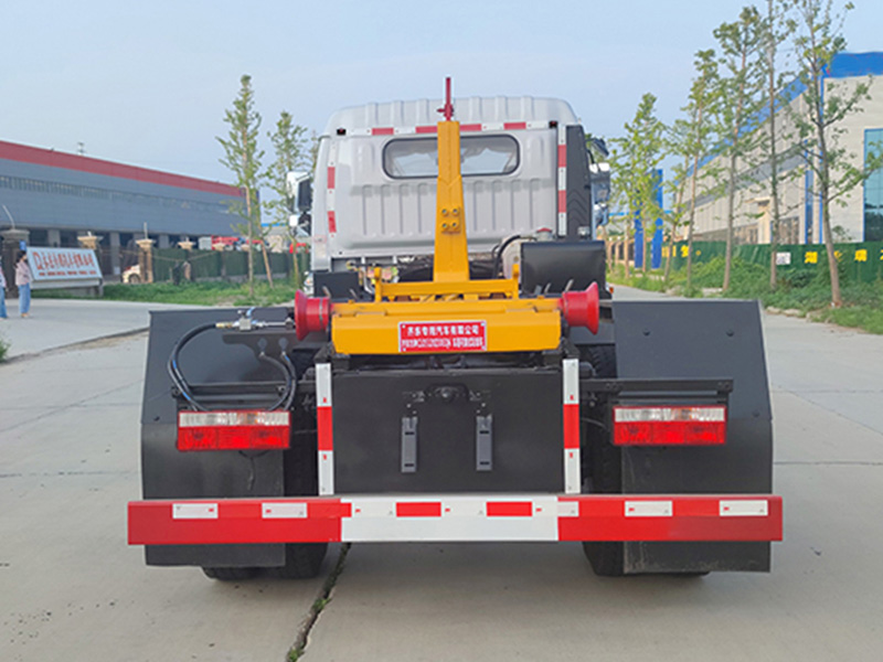 齊東方牌CLD5120ZXXEQ6車廂可卸式垃圾車公告圖片