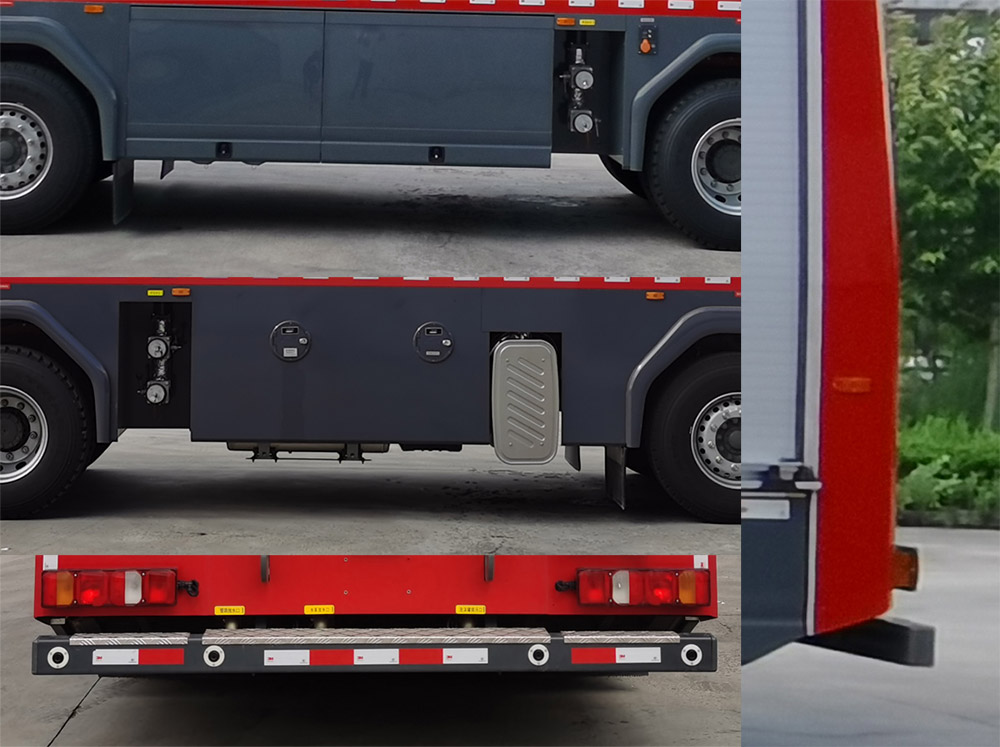 舉高噴射消防車圖片