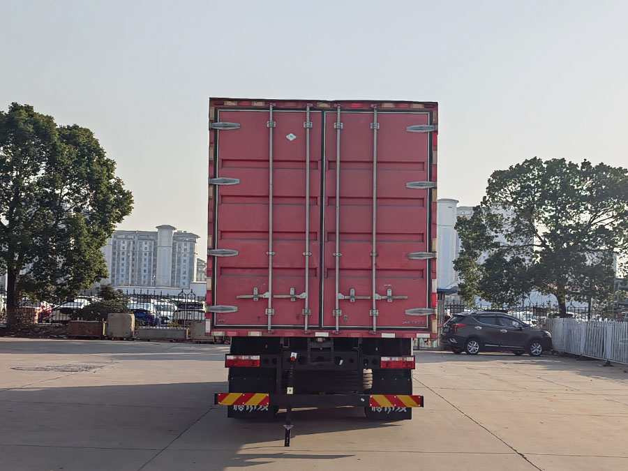 江淮牌HFC5181XXYP2N3A70S廂式運(yùn)輸車公告圖片