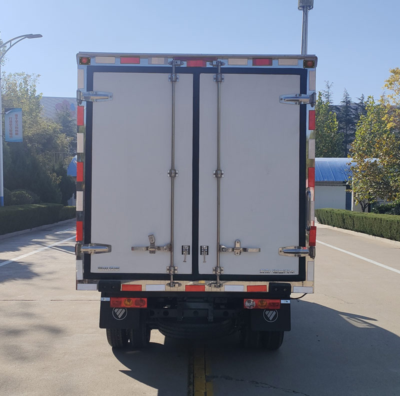 福田牌BJ5031XLC5JV4-61冷藏車公告圖片