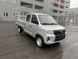 仓栅式运输车