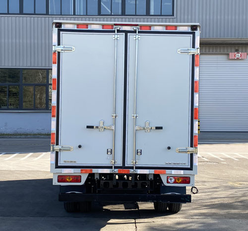 福田牌BJ5035XXY3JV6-15廂式運輸車公告圖片