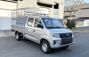 东风牌DXK5030CCYC43HL仓栅式运输车