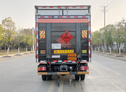 百捷牌QYY5040XRYZZ6易燃液體廂式運輸車公告圖片