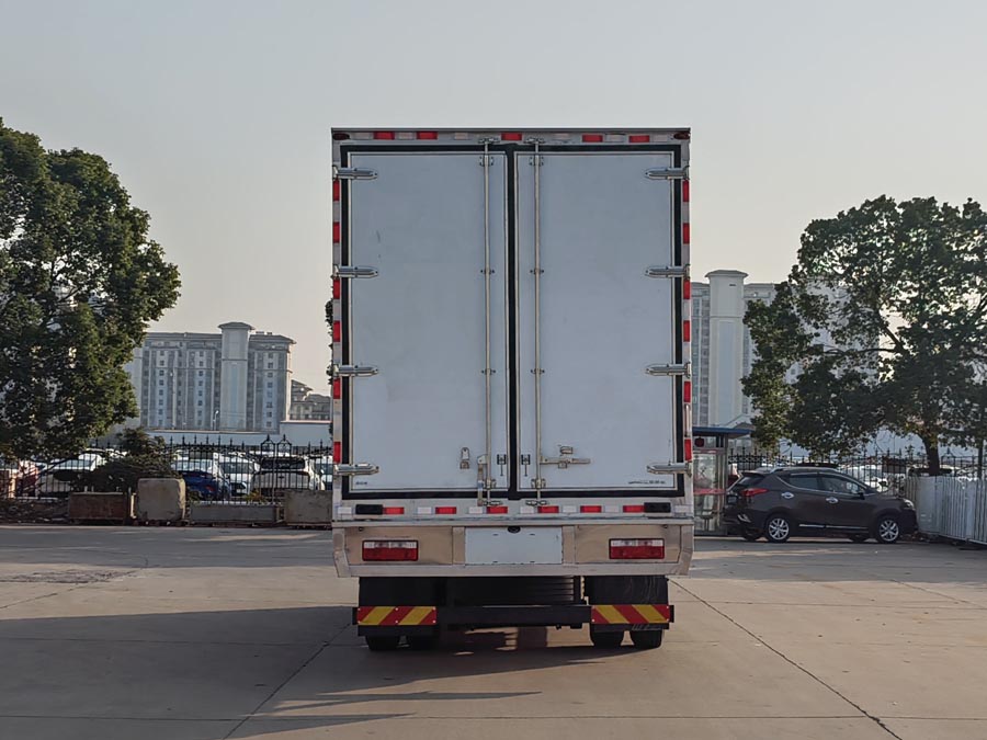 江淮牌HFC5181TSCP2K4A45S鮮活水產(chǎn)品運(yùn)輸車公告圖片