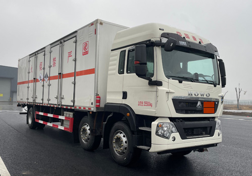 專力牌ZLC5267XZWZ6雜項(xiàng)危險(xiǎn)物品廂式運(yùn)輸車