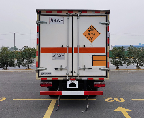 百捷牌QYY5041XQYEQ6爆破器材運(yùn)輸車公告圖片