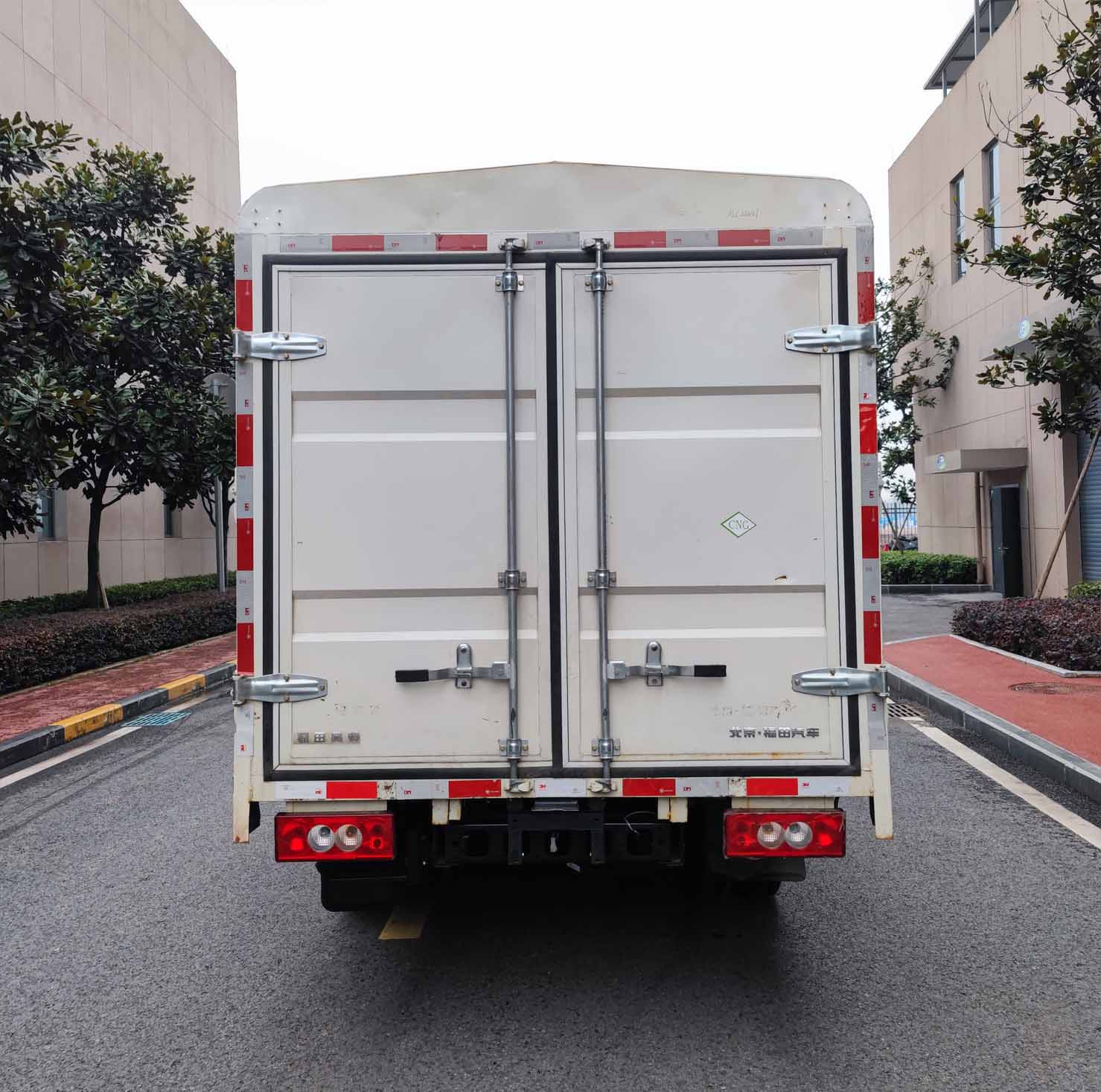 福田牌BJ5031CCY3AC6-AB1倉柵式運(yùn)輸車公告圖片