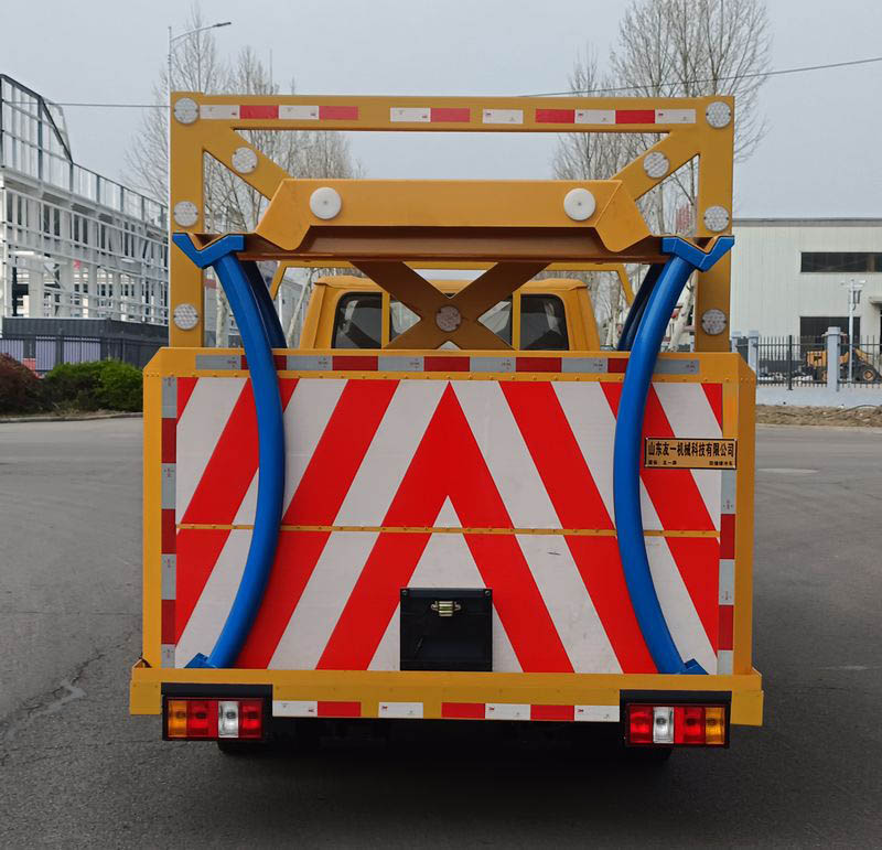 友一牌SYL5040TFZ6防撞緩沖車公告圖片