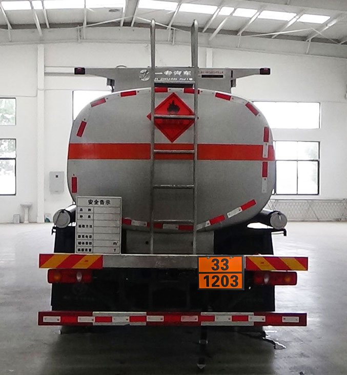 專致牌YZZ5180GYYD6運(yùn)油車公告圖片