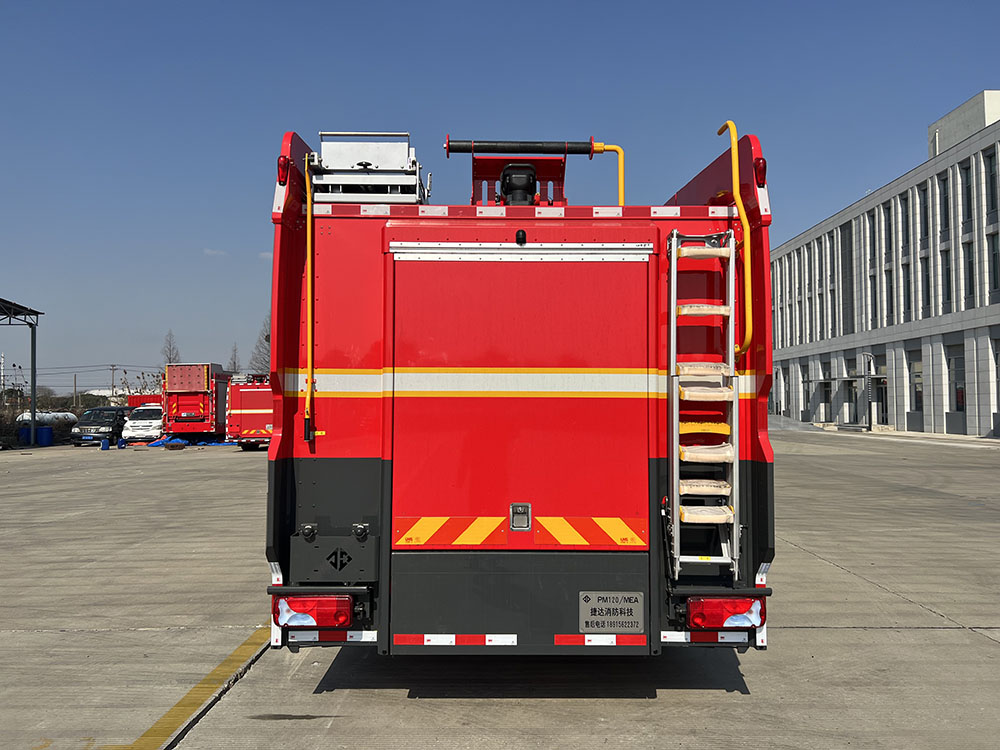 捷達消防牌SJD5290GXFPM120/MEA泡沫消防車公告圖片