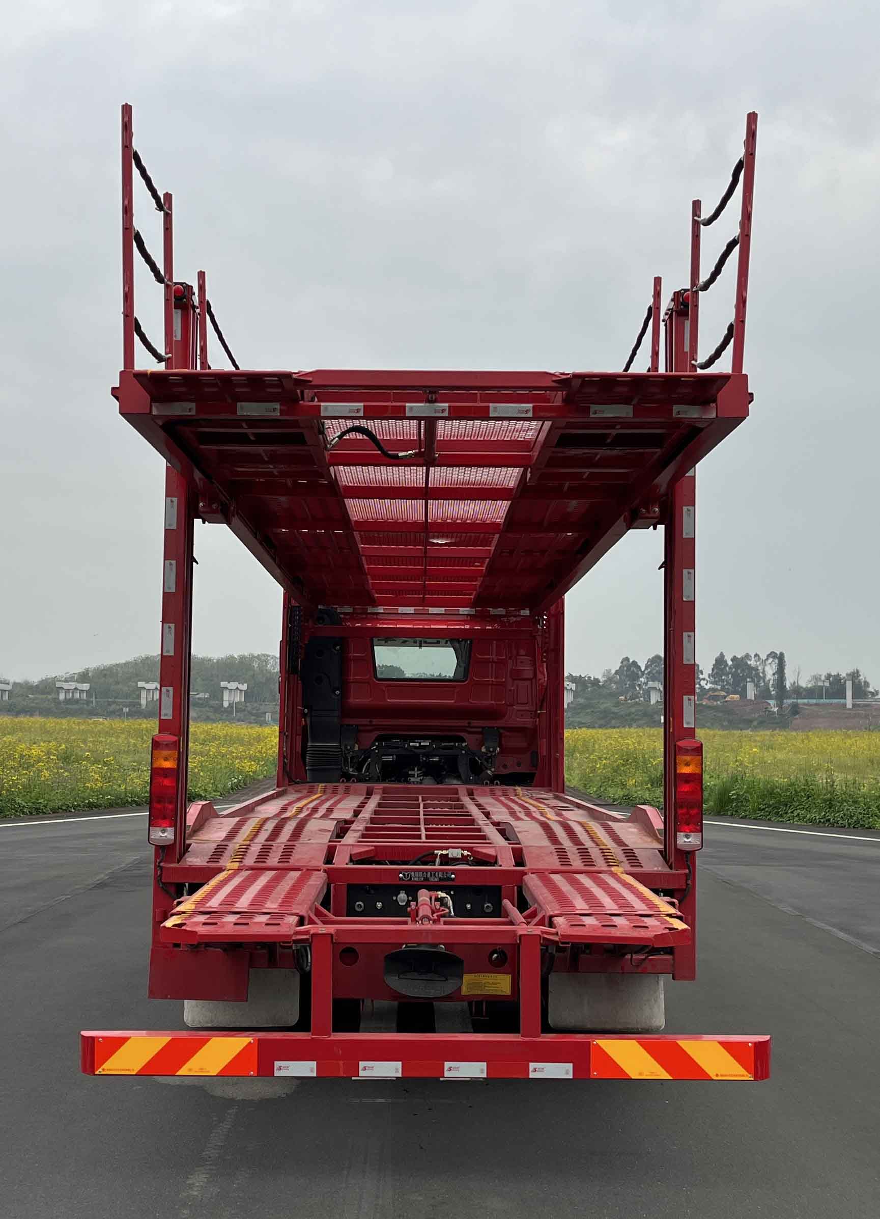 集瑞聯(lián)合牌QCC5183TCLD661車輛運輸車公告圖片