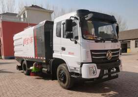 吸尘车