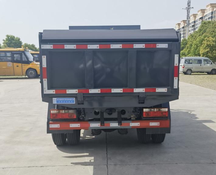 元年牌XSH5070ZLJE6自卸式垃圾車公告圖片