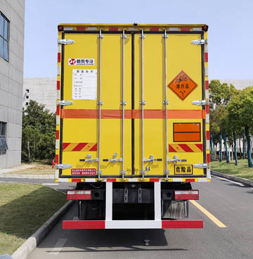 順風(fēng)智造牌SFZ5180XQYE6爆破器材運(yùn)輸車公告圖片