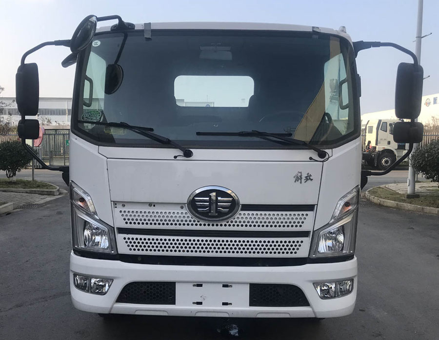 三聯(lián)牌YSY5121ZYSBEV純電動(dòng)壓縮式垃圾車公告圖片