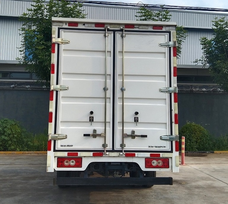 福田牌BJ5044XXY9JA5-AB2廂式運輸車公告圖片