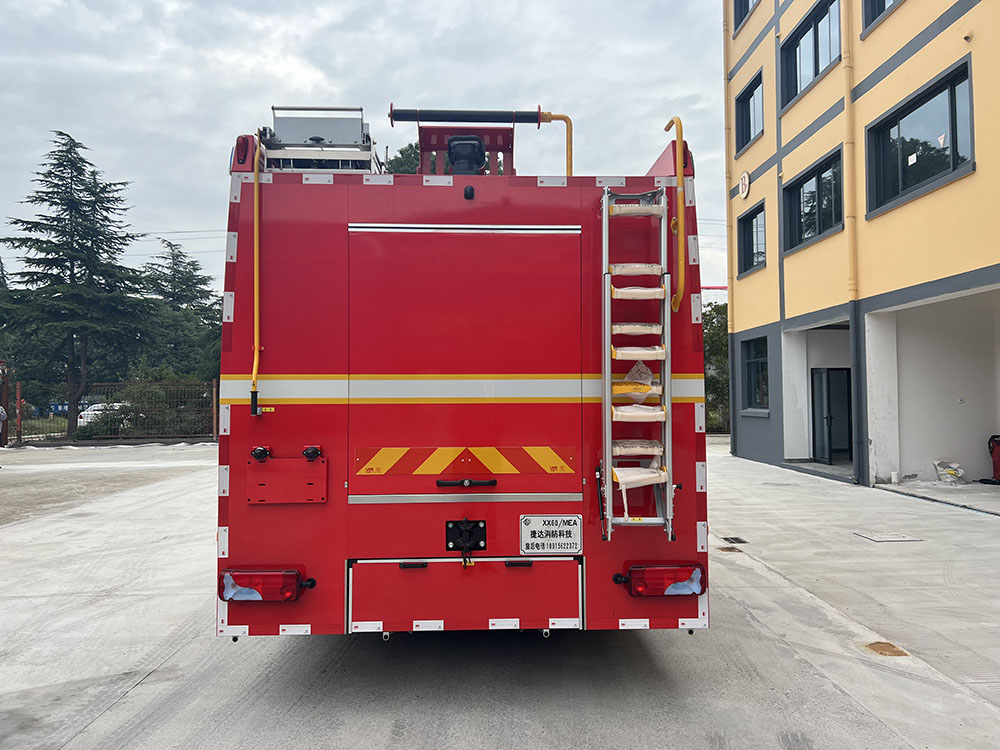 捷達(dá)消防牌SJD5250TXFXX60/MEA洗消消防車(chē)公告圖片