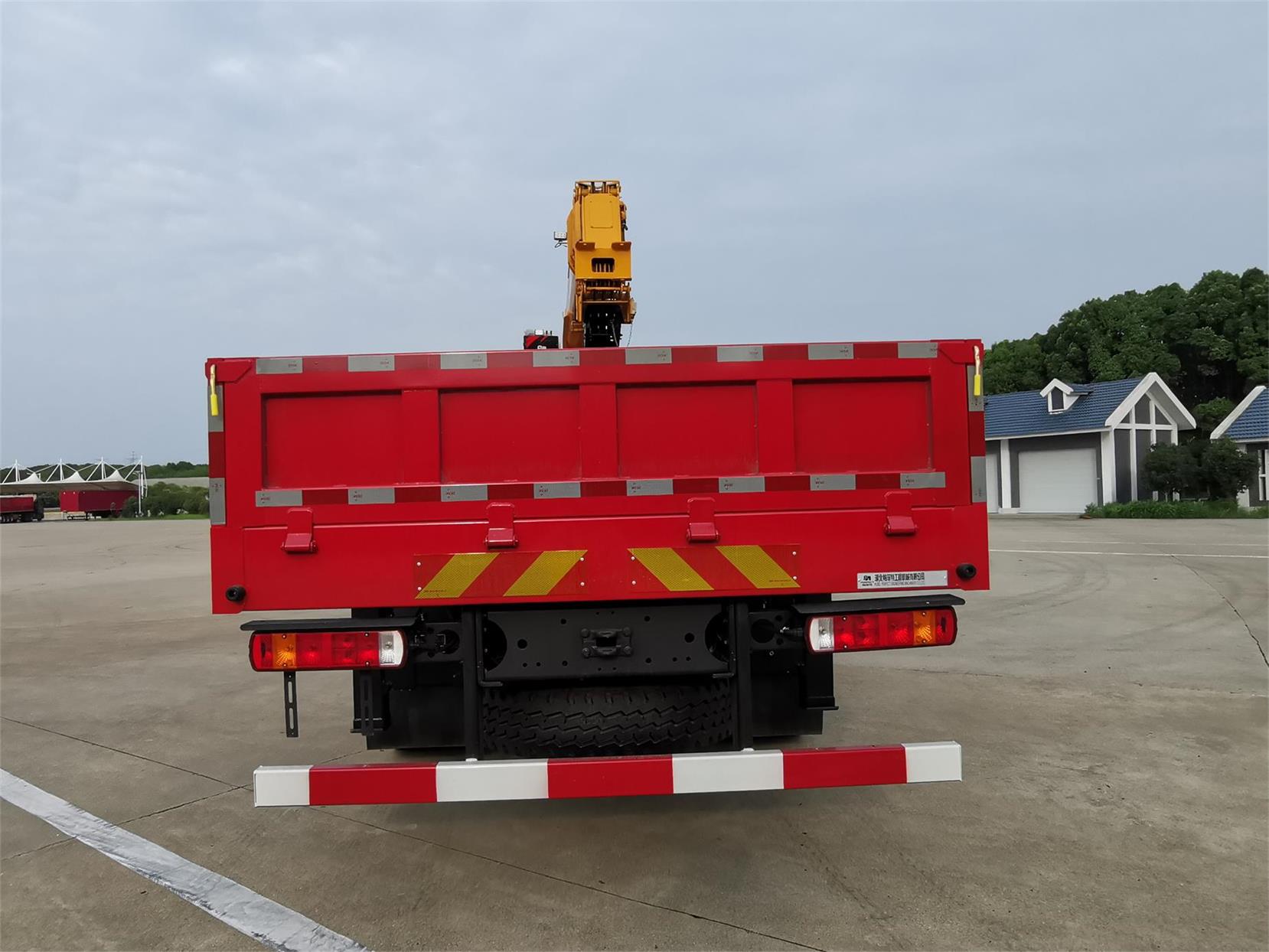 帕菲特牌PFT5319JSQD6A隨車起重運(yùn)輸車公告圖片