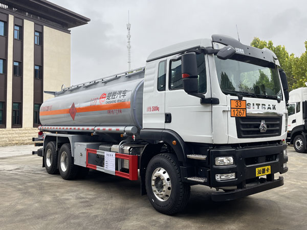 楚勝牌CSC5266GRYZ6易燃液體罐式運(yùn)輸車