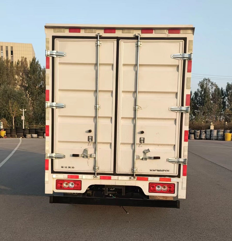福田牌BJ5044XXYEV6純電動(dòng)廂式運(yùn)輸車(chē)公告圖片