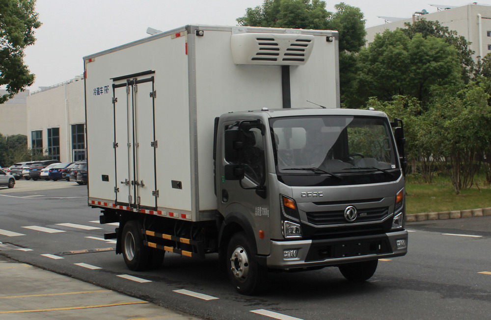 東風(fēng)牌EQ5071XLC5CDFAC冷藏車