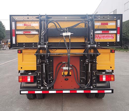 虹宇牌HYS5040TFZZ6防撞緩沖車(chē)公告圖片