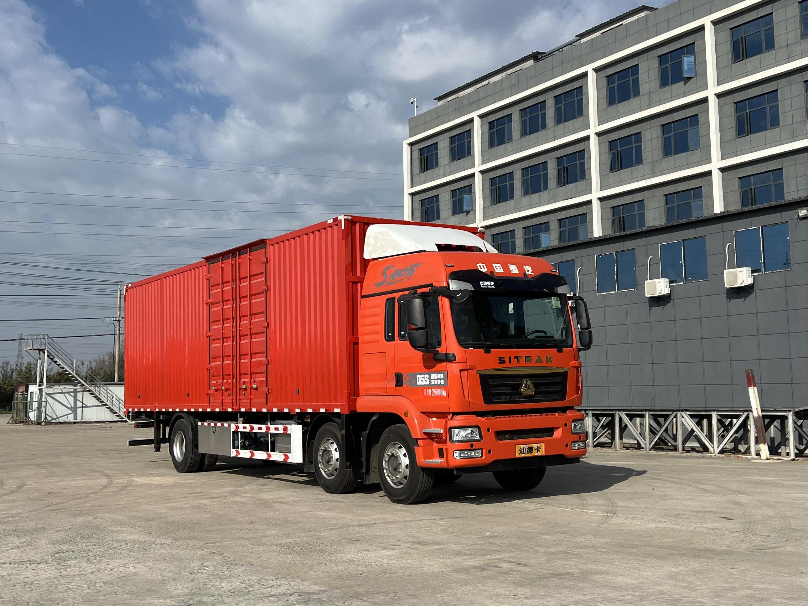 汕德卡牌ZZ5256ZKXN56CGF1車(chē)廂可卸式汽車(chē)公告圖片