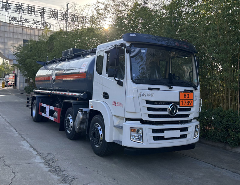 楚飛牌CLQ5260GFW6E腐蝕性物品罐式運(yùn)輸車