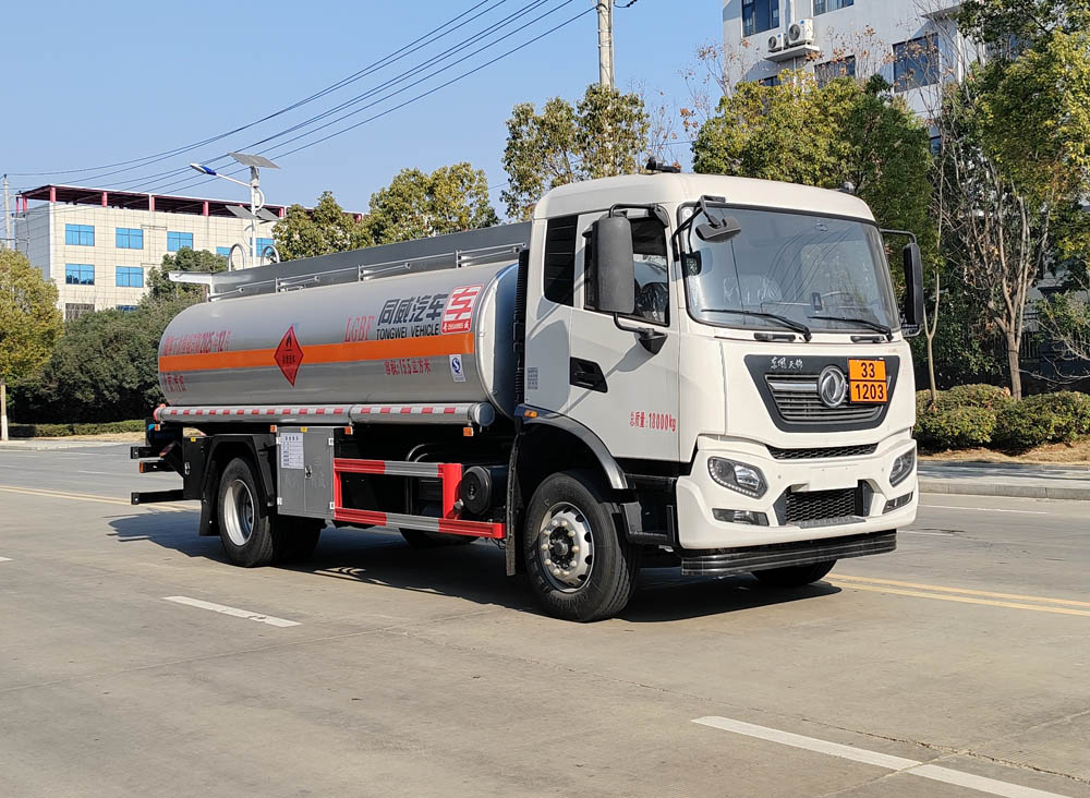 專威牌HTW5180GJYDQ6加油車