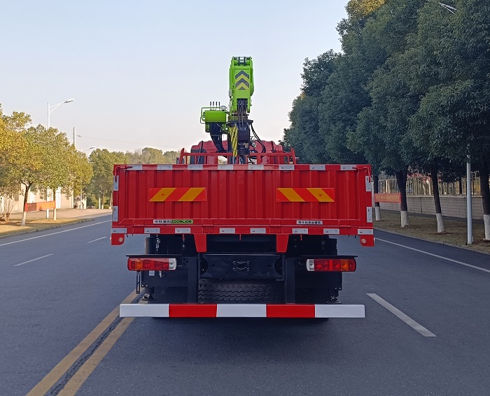中聯(lián)牌ZLJ5250JSQBJ隨車(chē)起重運(yùn)輸車(chē)公告圖片