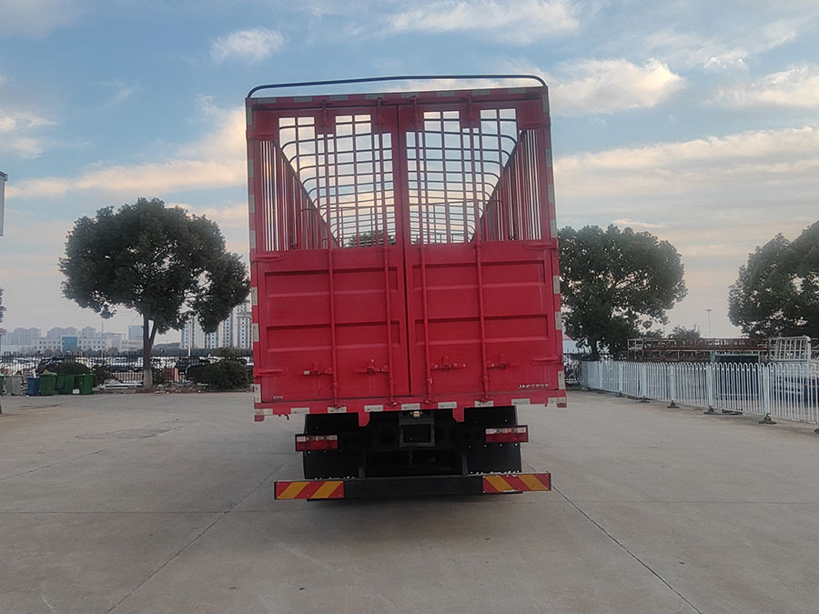 江淮牌HFC5324CCQP1K6H43S畜禽運(yùn)輸車公告圖片