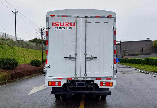 江西五十鈴牌JXW5040CCYCDJJ2倉(cāng)柵式運(yùn)輸車公告圖片