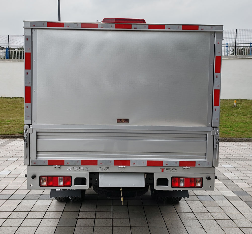 金杯牌JKC5024XYKD6L5翼開(kāi)啟廂式車(chē)公告圖片