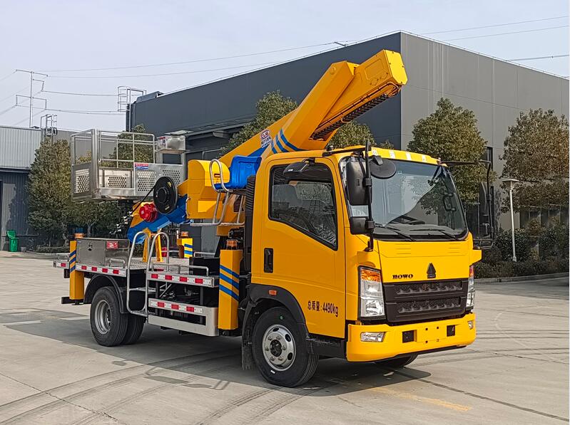 程力牌CL5044XJX6ADS抽油機(jī)檢修車