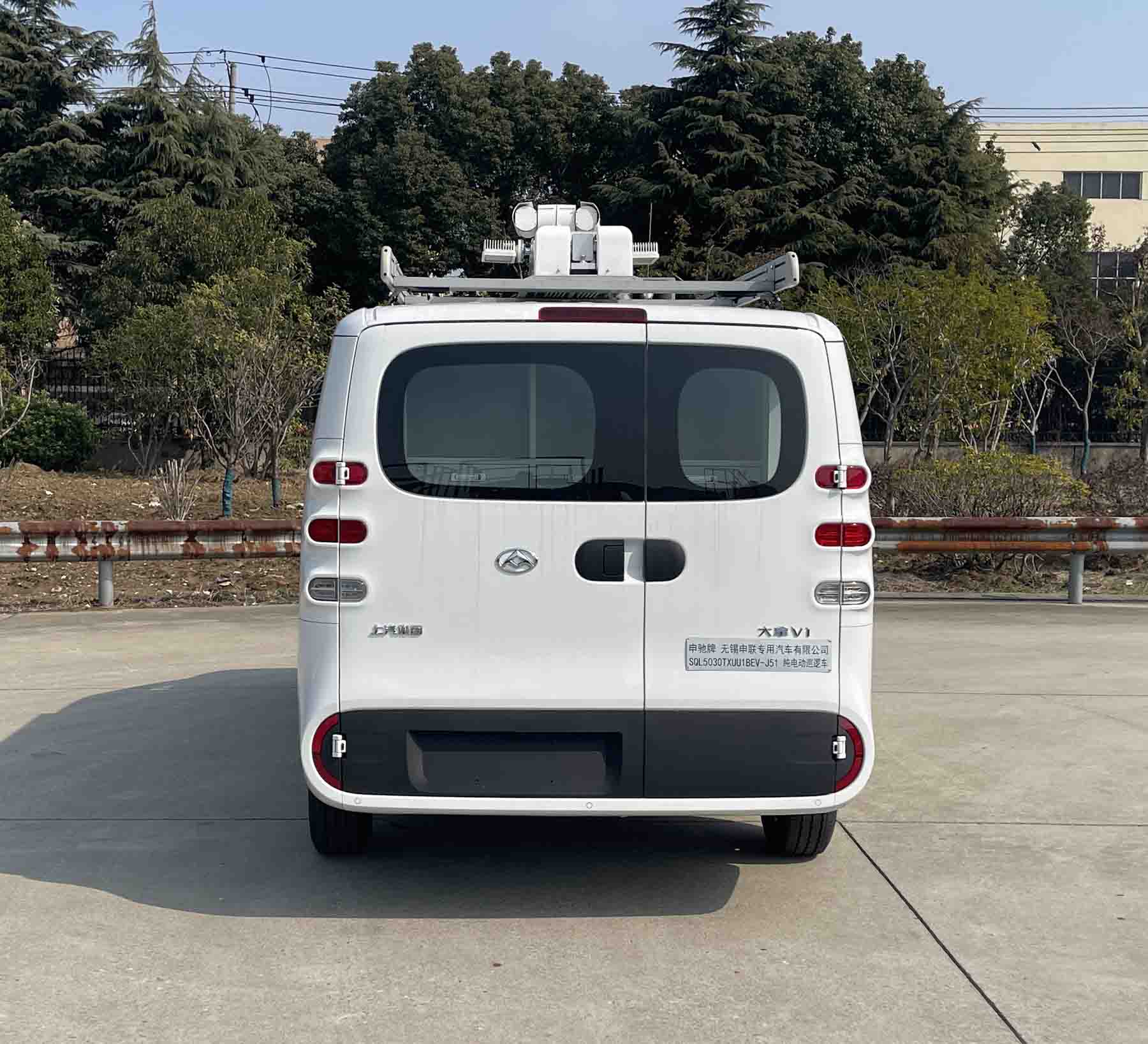 申馳牌SQL5030TXUU1BEV-J51純電動巡邏車公告圖片