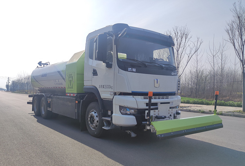 徐工牌XGH5250GQXYBEV純電動(dòng)清洗車(chē)