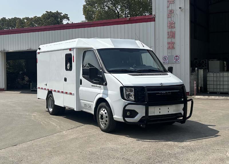 華東牌CSZ5042XYC-AMH6F運鈔車