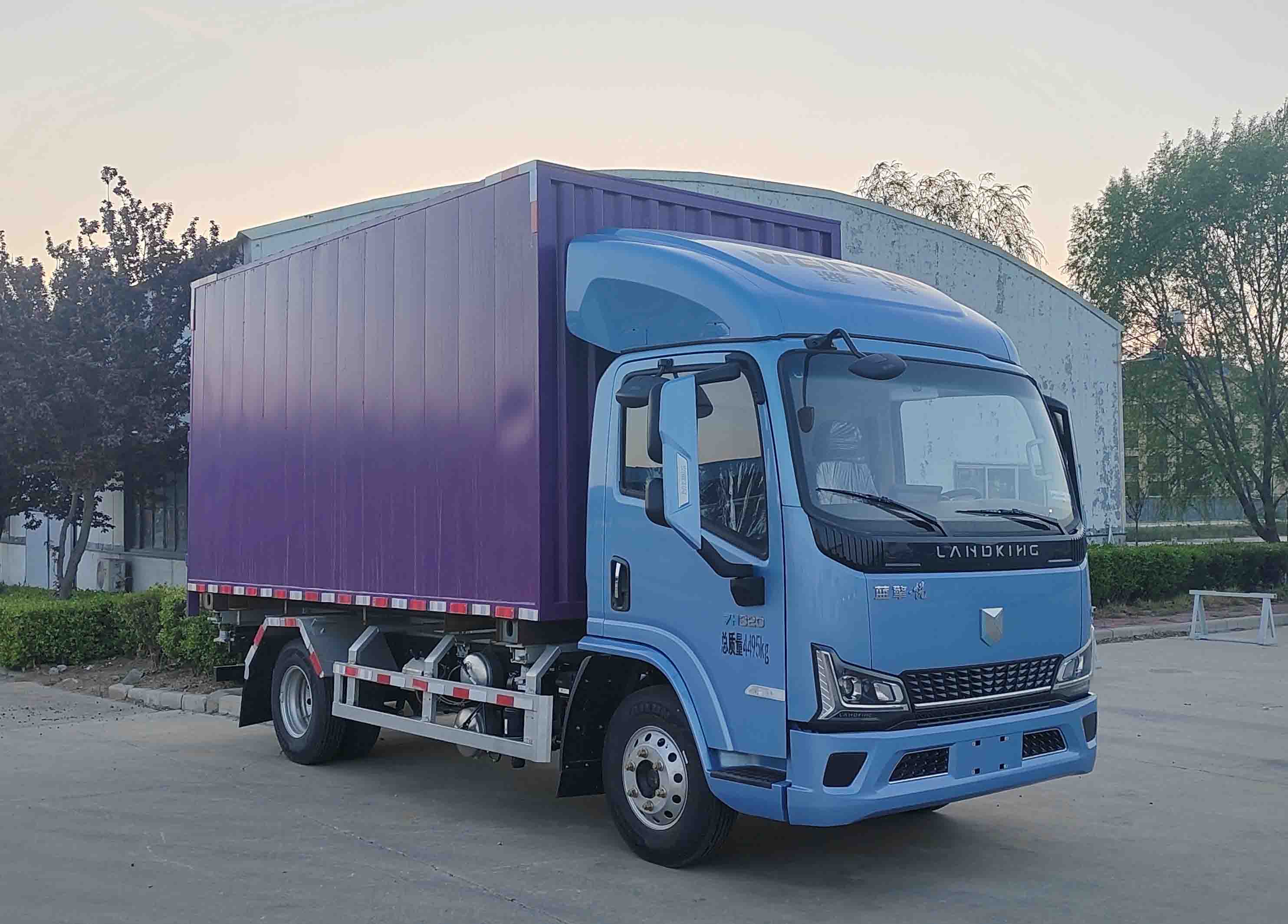 燕臺牌YTQ5042ZKXKEEV343純電動車廂可卸式汽車公告圖片