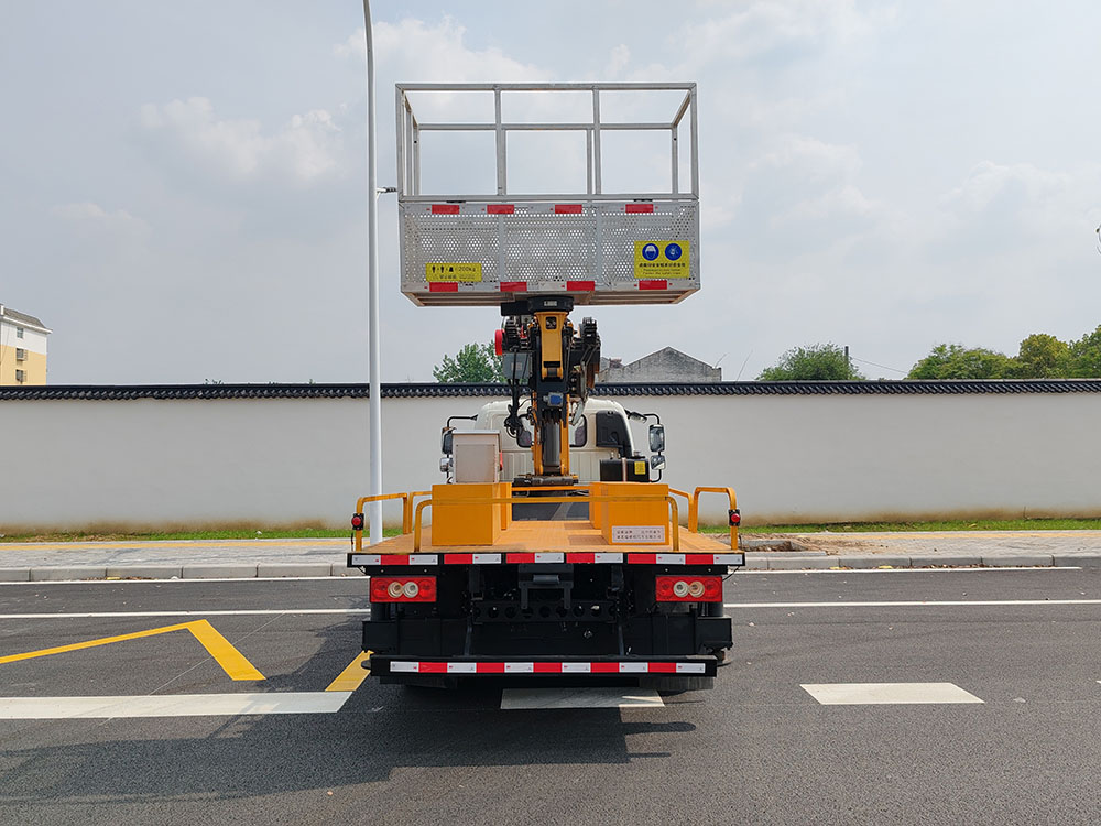 瑞雅晟牌RRR5048JGKB高空作業(yè)車公告圖片