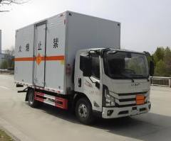 爆破器材运输车