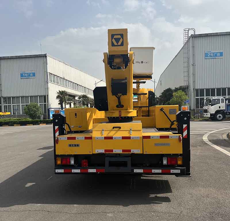 徐工牌XGS5102JGKQ6高空作業(yè)車公告圖片