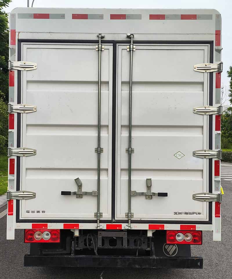 福田牌BJ5044CCYAJC6-AB2倉(cāng)柵式運(yùn)輸車公告圖片