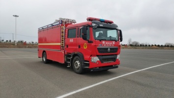 潤泰牌RT5150TXFZM128/H6照明消防車