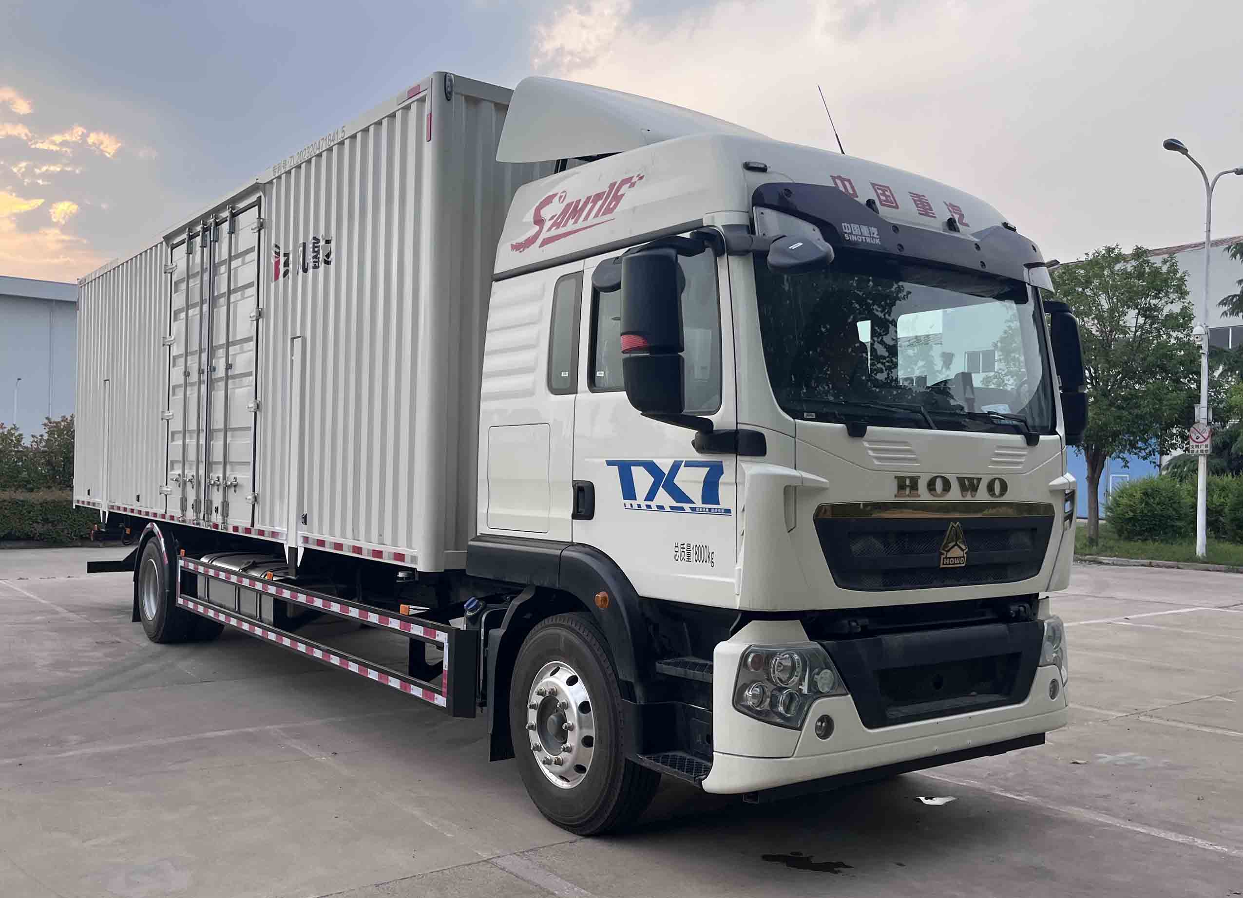 豐汽牌DXD5187ZKXZZ6車廂可卸式汽車公告圖片