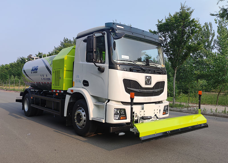 徐工牌XGH5182GQXXBEV純電動清洗車