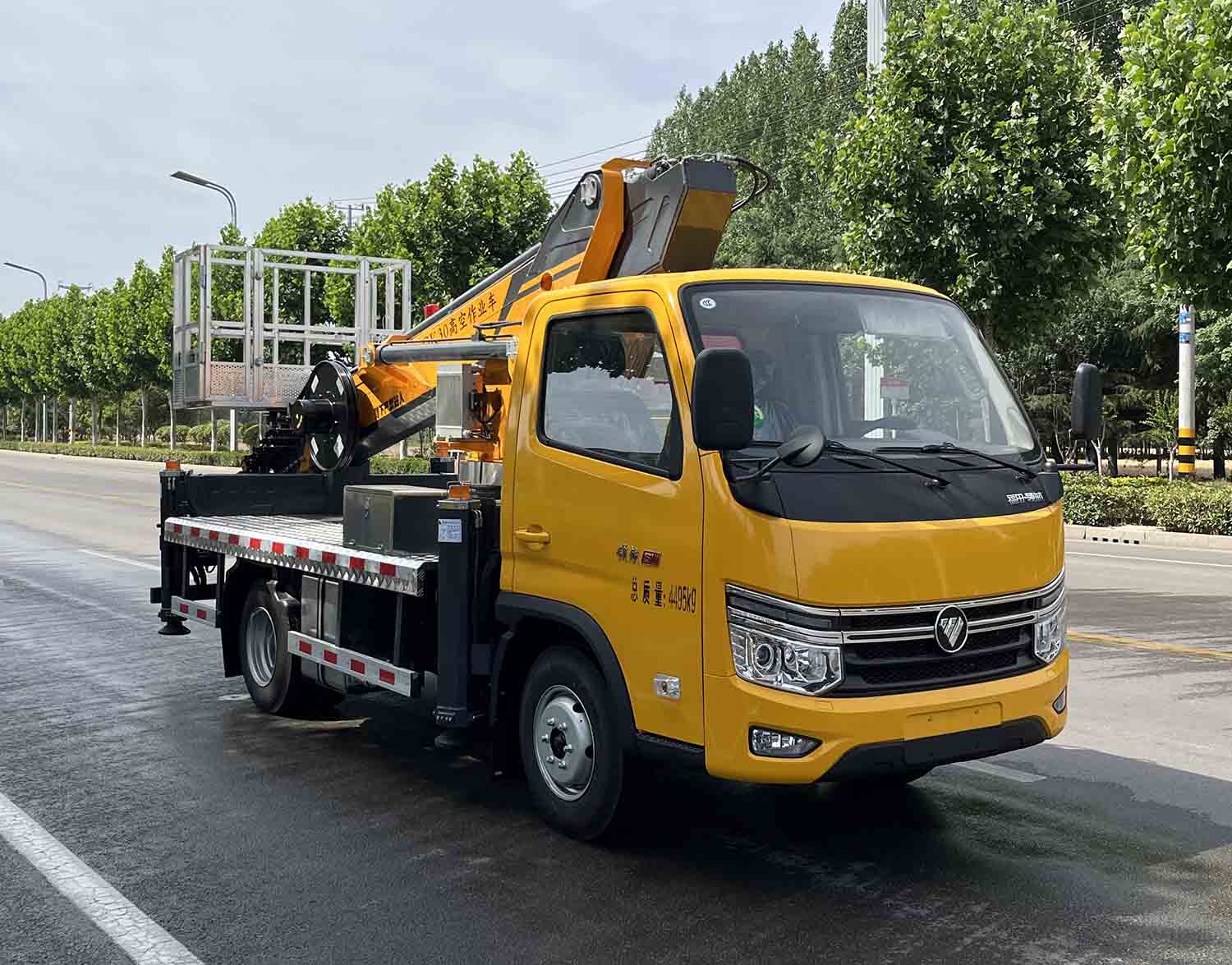 邁德盛牌YAD5041JGKBJ6高空作業(yè)車