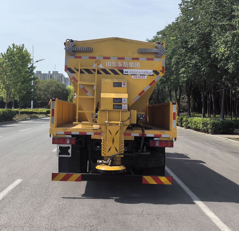 圣岳牌SDZ5186TCXBEV純電動(dòng)除雪車(chē)公告圖片