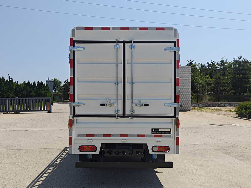 燕臺牌YTQ5042CCYPDEV331A純電動(dòng)倉柵式運(yùn)輸車公告圖片
