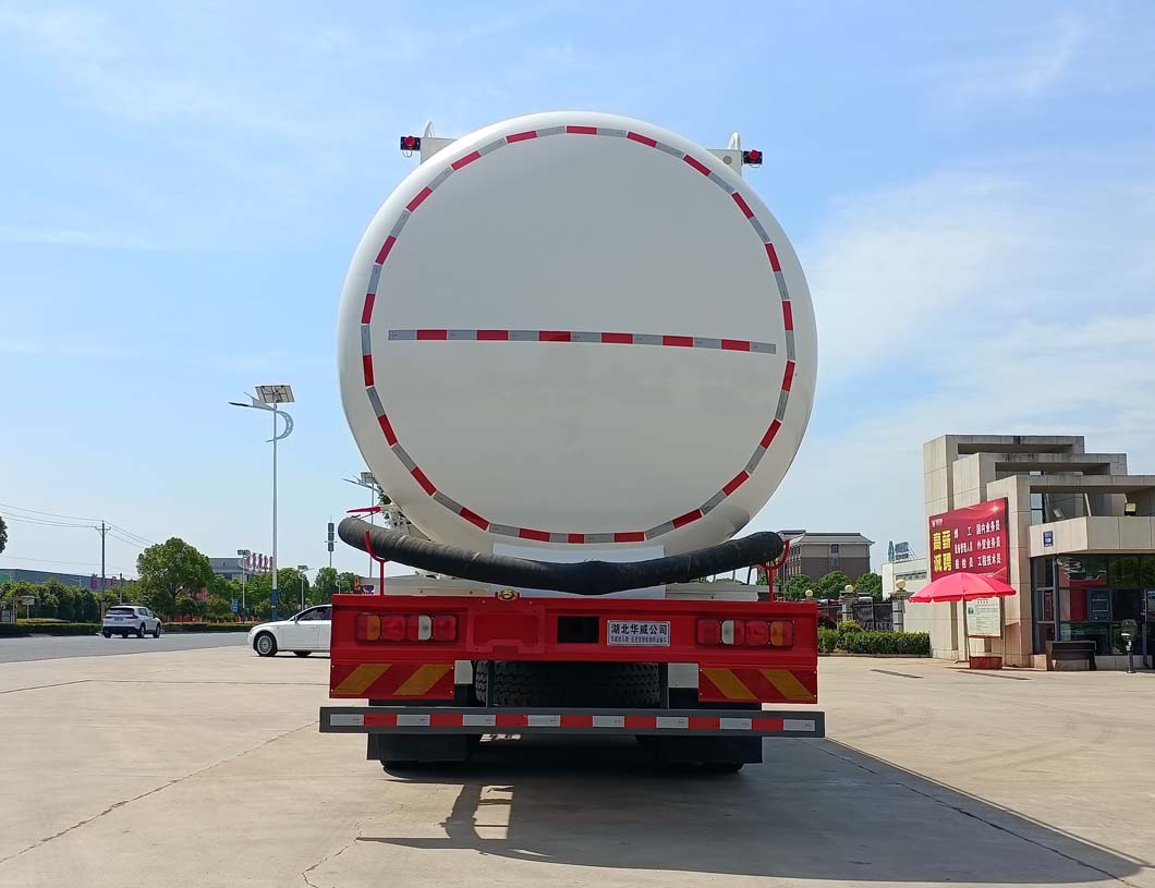 華威馳樂牌SGZ5250GFLZZ6C5低密度粉粒物料運(yùn)輸車公告圖片